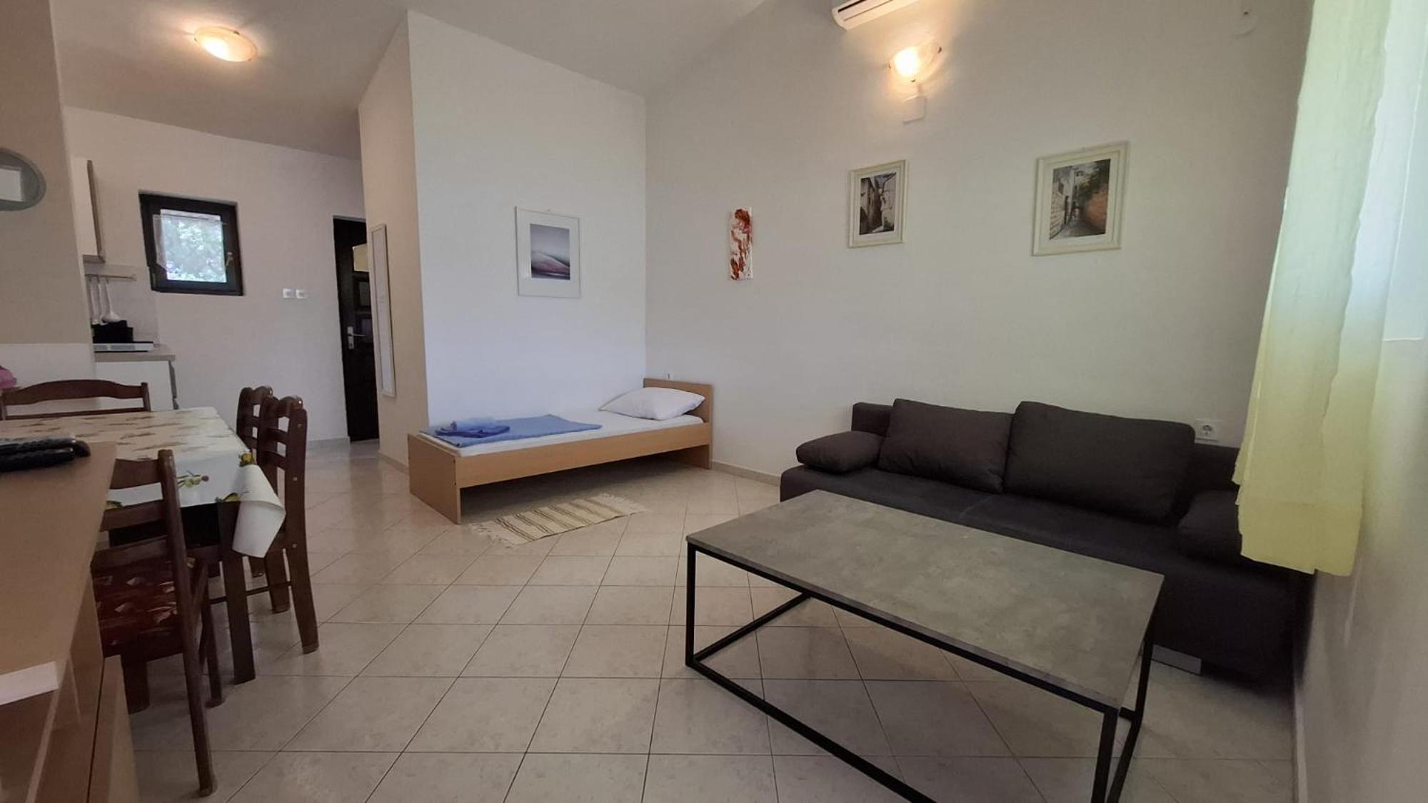 Apartman Karin Donji Karin Εξωτερικό φωτογραφία