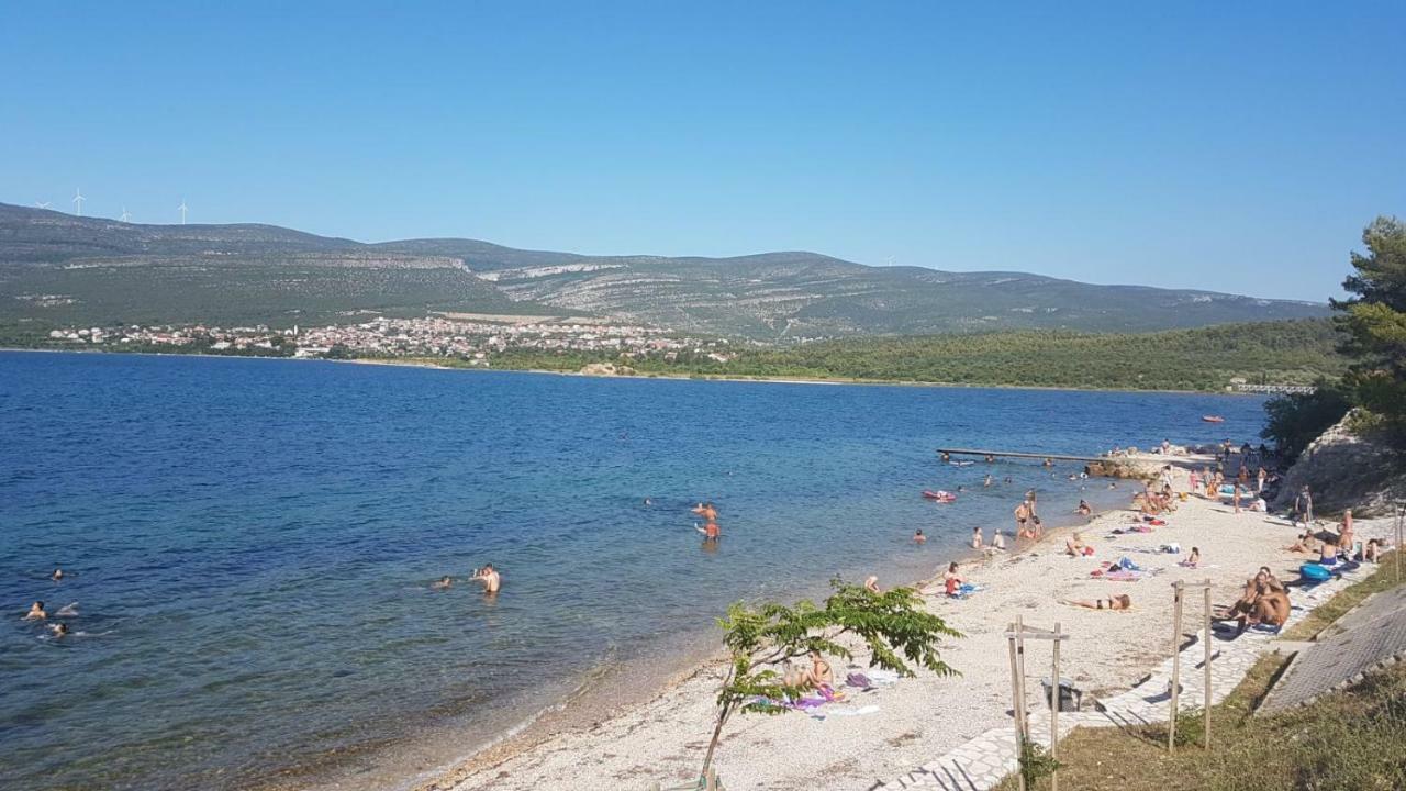 Apartman Karin Donji Karin Εξωτερικό φωτογραφία